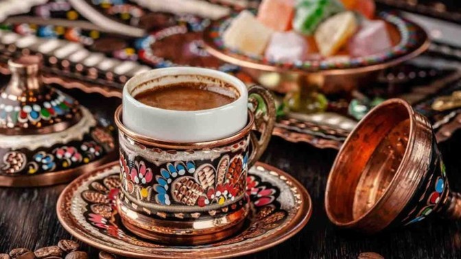 Neden Türk kahvesinin yanında su verilir?
