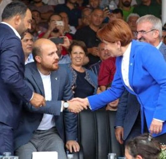 Sizce Akşenerin istifası millete ihanet mi, değil mi?