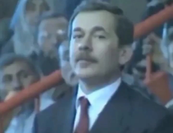 Meral akşener seven kaç kişiyiz?