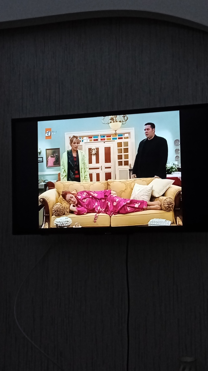 Yeniden izlemeye başladığınız dizi var mı?