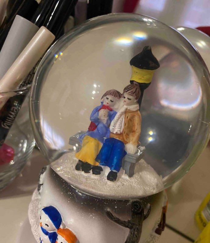 Size kar küresi hediye alınsa mutlu olur musunuz?
