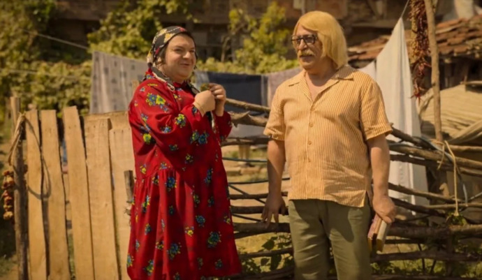 Erkekler, Karşınızdaki bir kadın böyle otursa ne düşünürsünüz?