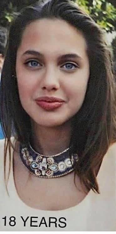 Angelina Jolie’yi beğeniyor musunuz güzel mi?