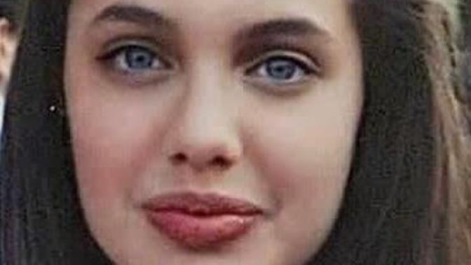 Angelina Jolie’yi beğeniyor musunuz güzel mi?