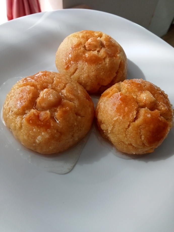 Çok pratik ve lezzetli bir tatlı değil mi 💜