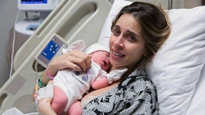 Annelerin doğum yaparken ziyaretçi istememeleri hak değil mi?