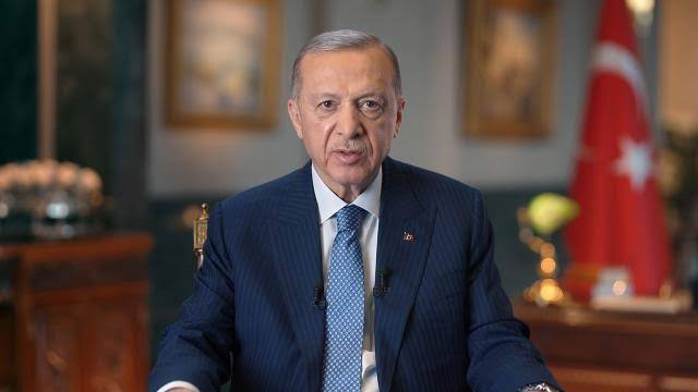 Cumhurbaşkanlığı seçiminin olası bir ikinci turunda hangi adaya oy verirsiniz?