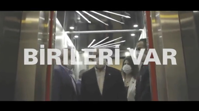 Kemal Kılıçdaroğlu'nun adaylığı açıklandıktan sonra, seçim kampanyası Şebnem Ferah’ın “Birileri Var" şarkısının kullanıldığı video ile duyuruldu. Nasıl buldunuz?