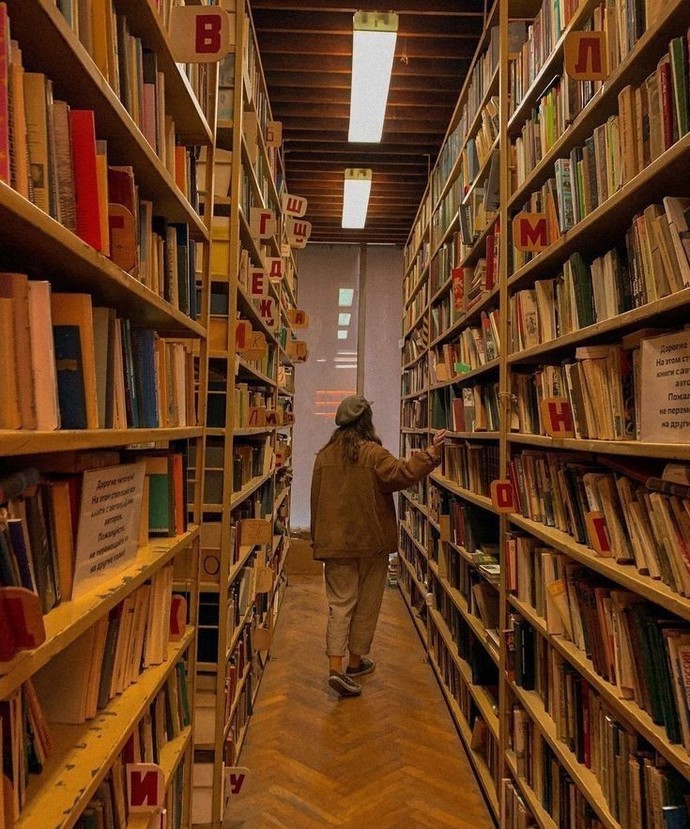 Dan Brown güzel bir yazar mı? Kitap tavsiyesi verir misiniz?