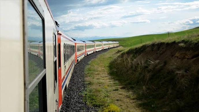 Hangi rotada tren yolculuğu yapmak isterdiniz?