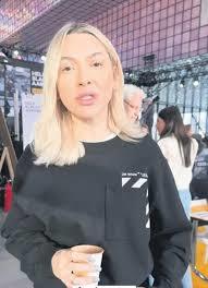 Hadise Ahbap derneğine 1 milyon bağış yapmış! Sen de bağış yaptın mı?