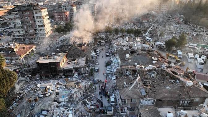 Deprem bölgesinde yaşıyoruz, evimiz yıkılmadı. Hasarsız dairemizi satıp şehir değiştirmek istiyoruz. Yardımcı olur musunuz?