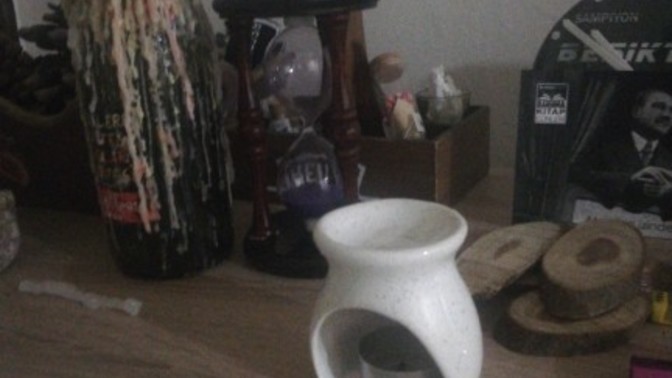 Buhurdanlık için tavsiye edeceğiniz yağ kokusu var mı ?
