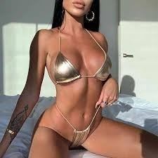 Sizce hangi bikini daha güzel ?