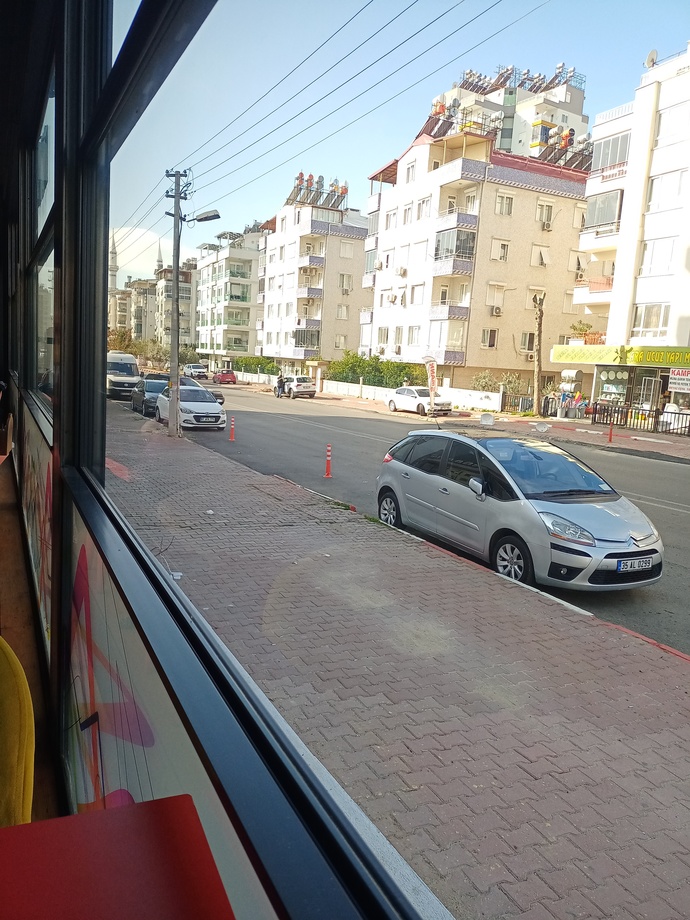 Hava ne kadar güzel, senin orada hava nasıl?