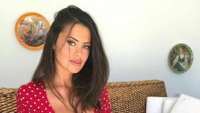 Esmerlere yakışan en iyi saç rengi nedir?