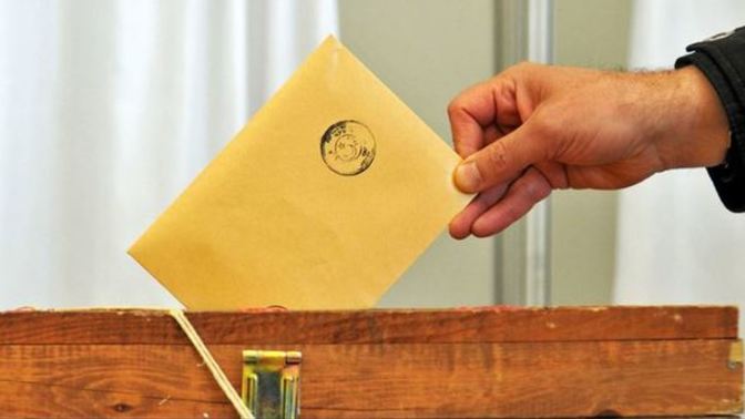 YSK, Cumhurbaşkanı seçimi ikinci tura kalırsa 28 Mayıs'ta yapılacağını duyurdu. Sizce kalır mı?