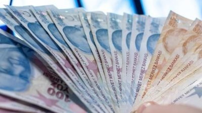 En kolay şekilde para kazanmak için vereceğiniz bi tiyo var mı?