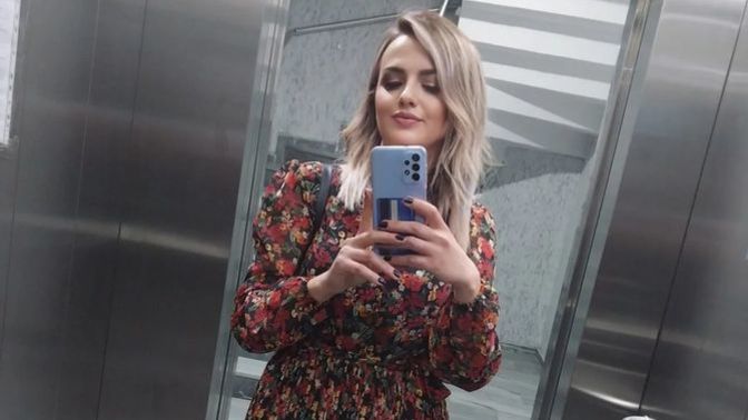 Sizce elbise üzerimde nasıl duruyor, güzel mi?