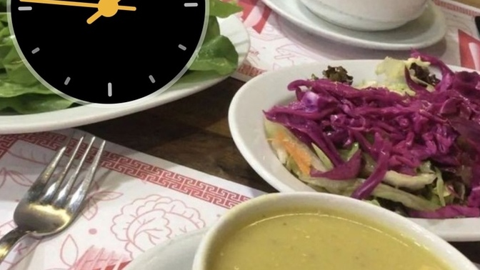 Yemek yemenin saati olur mu?