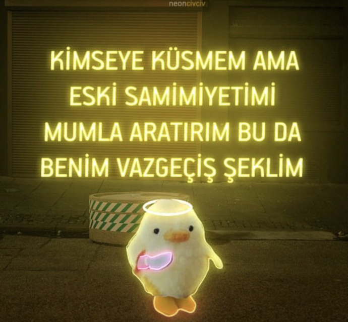 🕯️👀