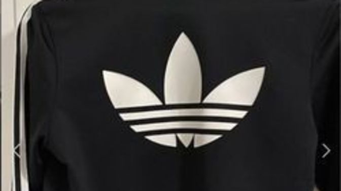 Adidas sırt baskılı hırka nereden bulabilirim?