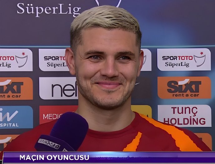 Saçınızı boyatmak isteseniz ne renge boyatırsınız? Değişiklik olsun diye böyle çılgınlıklar yapar mısınız?