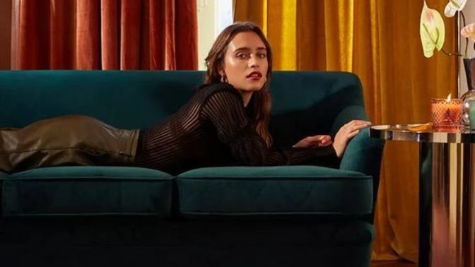 Çok istekli bir kadın olmama rağmen makyaj yapıp seksi giyinmiyorum. Seksi bulunmak için kadınsı mı giyinmeliyim?