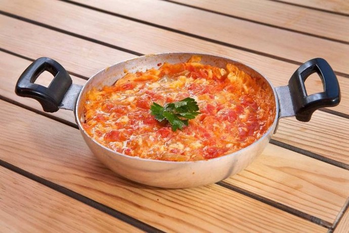 Menemen soğanlı mı, soğansız mı?