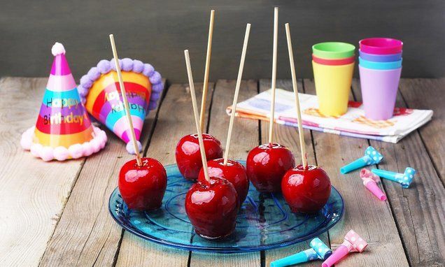 Şeker mi şeker elmalarrr 🍎