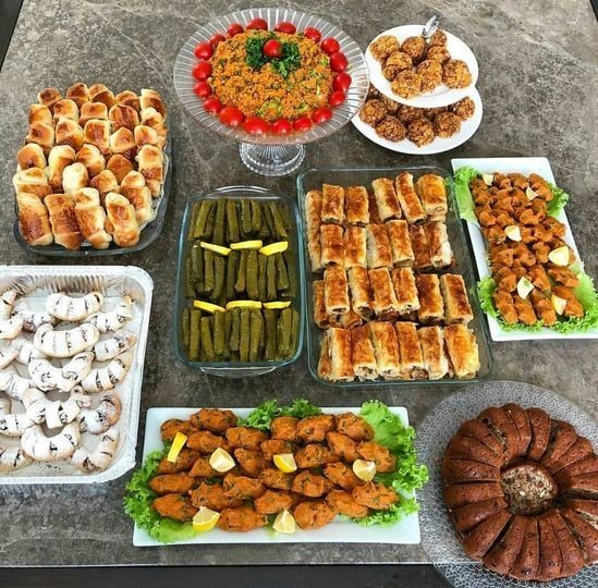 Altın günü gibi bir davete gitseniz ne yemek istersiniz ( 3 çeşit söyleyin)?