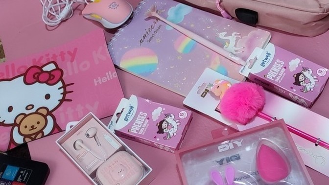 Kızlar sizin sevgiliniz de böyle mi yoksa normal mi 😂💖🦩 (resimli)?