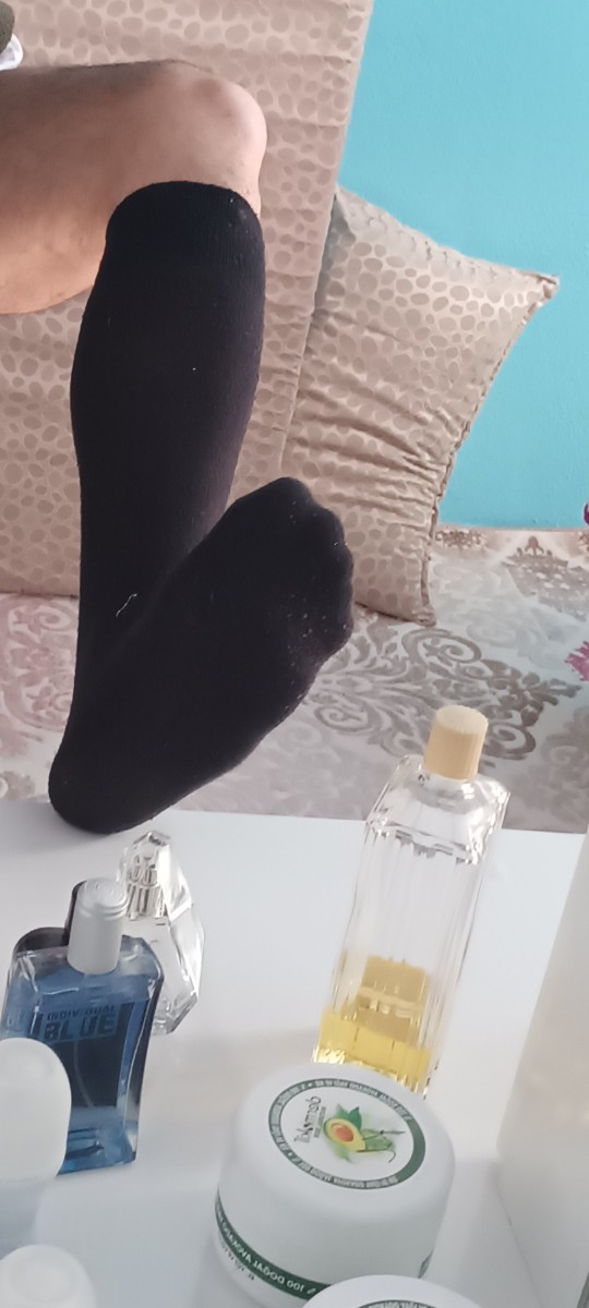 Çorap giyer misiniz haydı herkes coraplarını atsın bakalım kımınkı daha ponçiiikkk?
