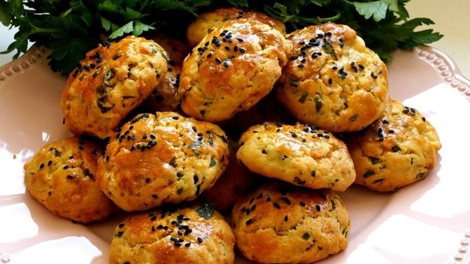 Sabahları saatin alarmı yerine en iyi alarm mutfaktan gelen mis gibi poğaça ve börek kokuları olabilir mi?