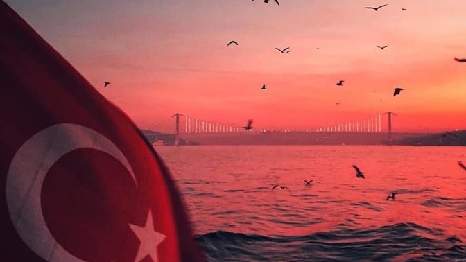 Türkiye'de övülecek bir şeye örnek vermeniz istense neyi översiniz?