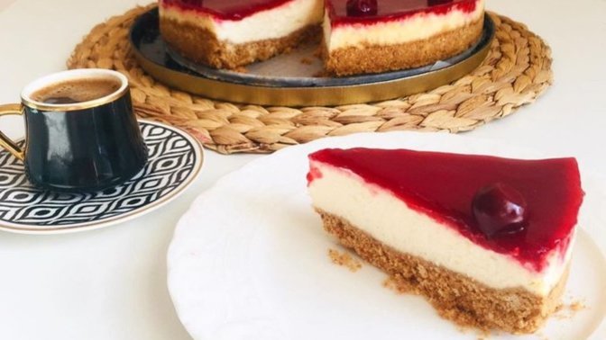 Cheesecake yanında kahve mi çay mı içersin?