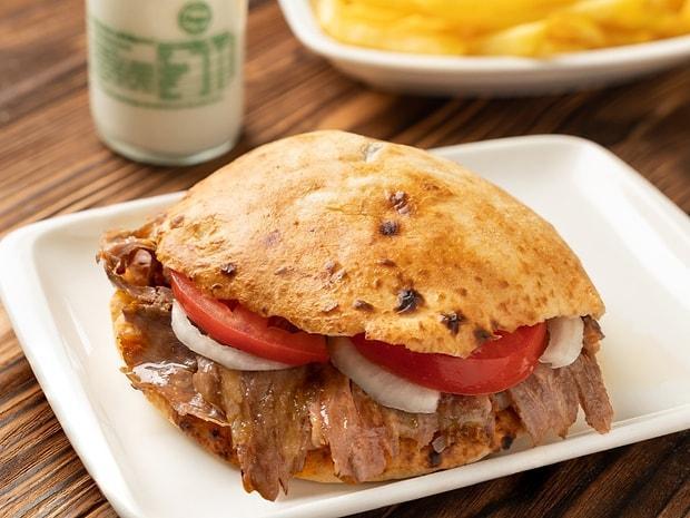 Döner hangi ekmek ile güzel oluyor?