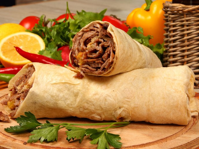 Döner hangi ekmek ile güzel oluyor?