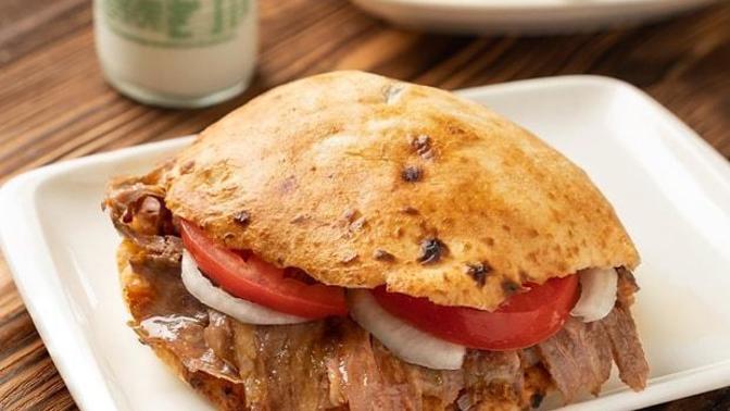 Döner hangi ekmek ile güzel oluyor?