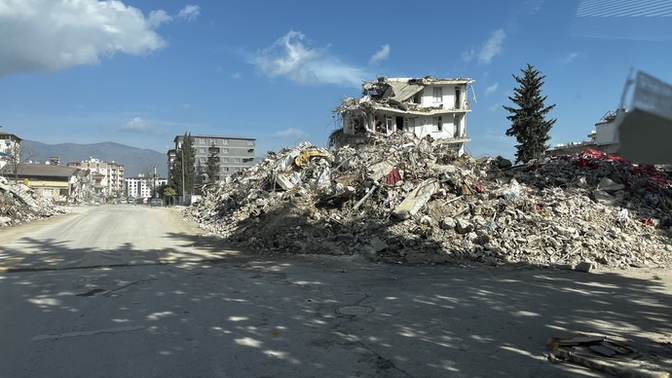 Deprem bölgesindeyim soruları alayım?