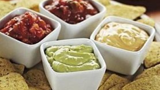 Yemek yok, ama enfes soslar dünkü yemekten kalmış! Ekmek ve sos sence harika bi yemek olabilir mi?