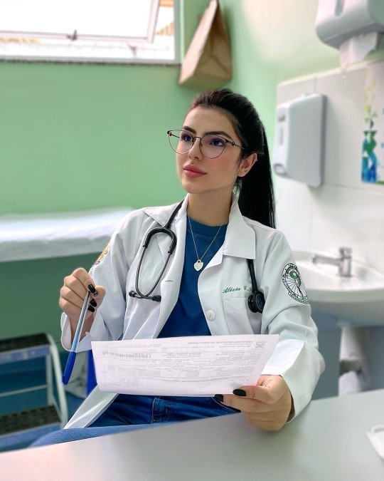 Doktor olsan, hangi alanda görev almak isterdin?