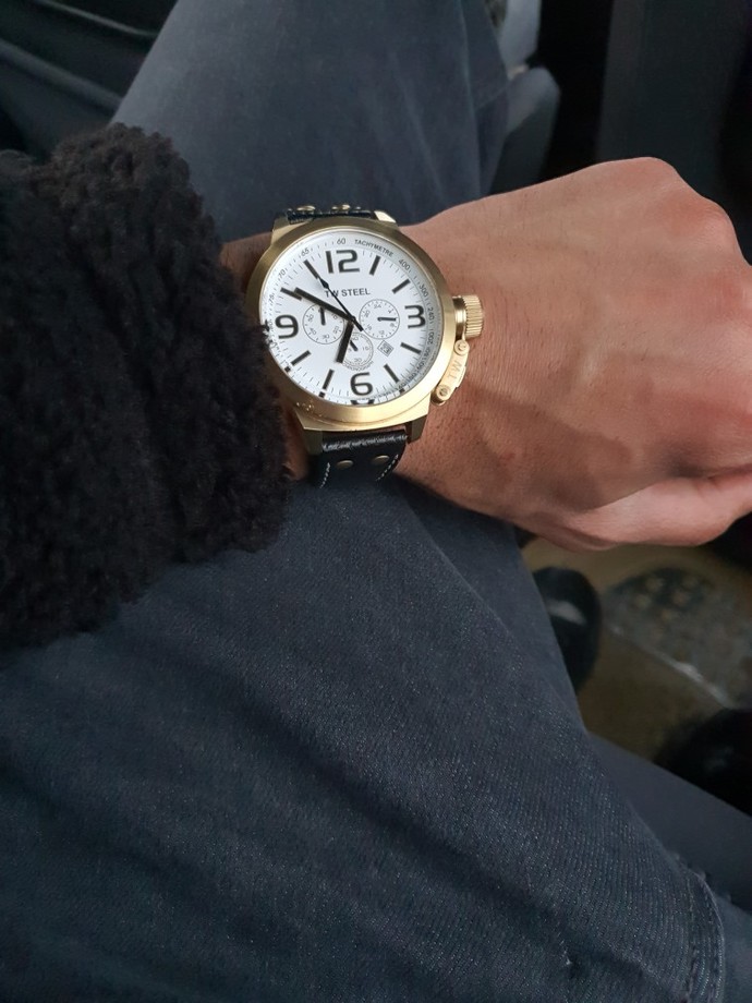 Kol saati⌚ kullanıyor musunz / hangi kol saatini kullanıyorsunz/fotoğrafını atar mısınz?