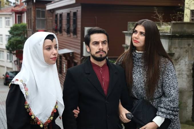 Ciddi ilişki yaşamak için karşı cinsin güzel, yakışıklı olması şart mı?