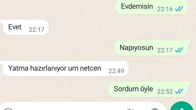 Neden böyle yapıyo bana aklından geçenler ne bu adamın?