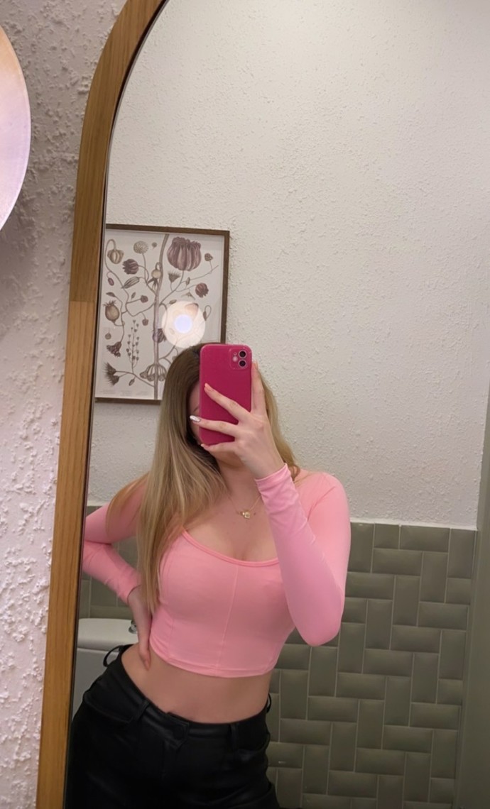 Pembe renk giyinir misiniz?