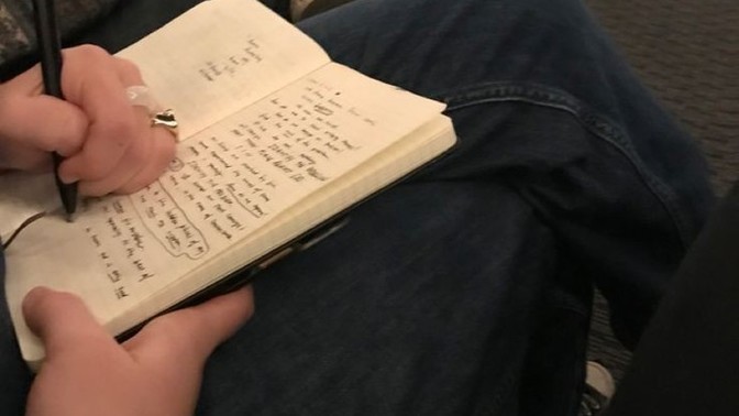 Size göre günlük yazmak çocuk işi midir?
