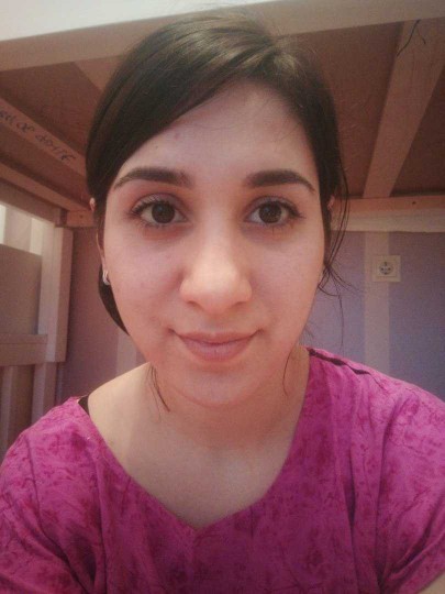 21 yaşıma geldim bir tane bile sevgilim olmadı. Güzel olmak sevilmek nasıl bir his?
