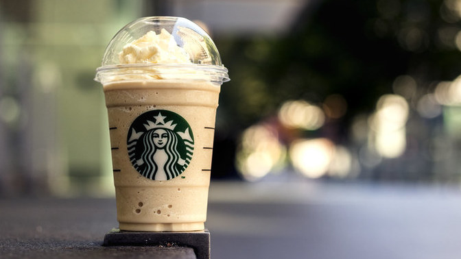 Starbucks'ta 2018'de 13 TL olan White Chocolate Mocha bugünlerde 54 TL olmuş! En son ne zaman White Chocolate Mocha içtiniz?