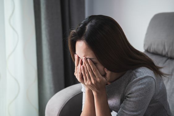 Çok iyi anlaştığım flörtüm ter kokuyordu, onu kırmadan nasıl uyarabilirim?